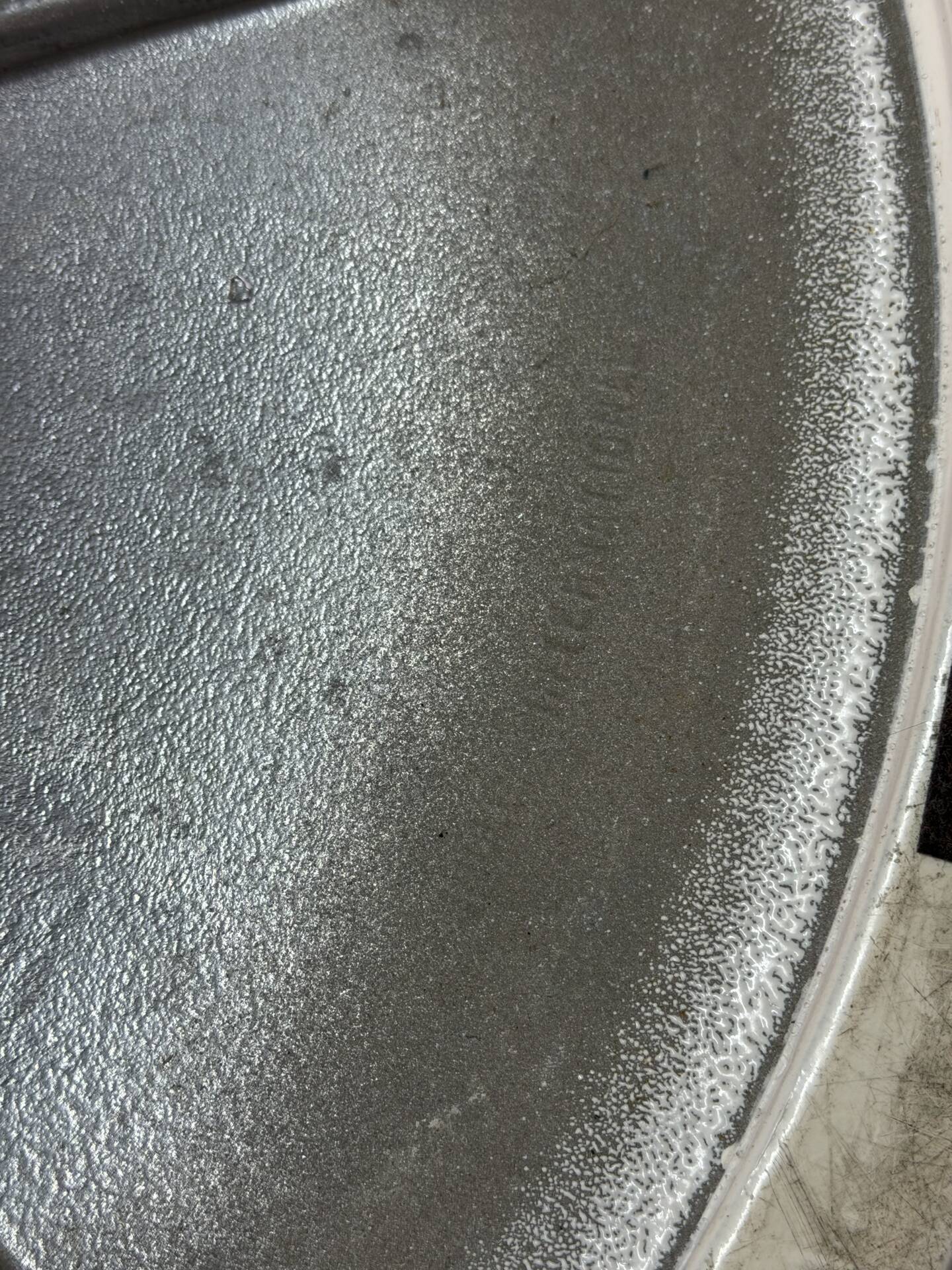 Table knoll eero saarinen modèle tulipe en marbre 137 cm