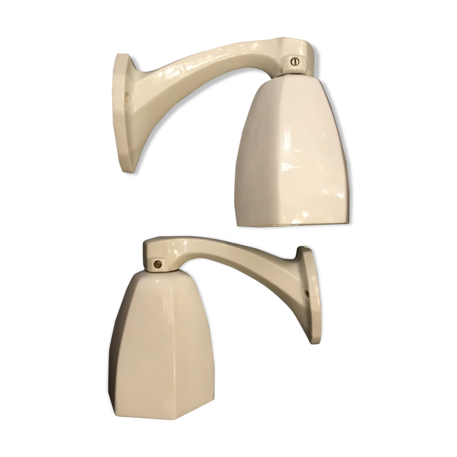 Pair of wall light porcelain and opaline Art Deco 1930