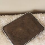 Rectangular barber mirror to pose