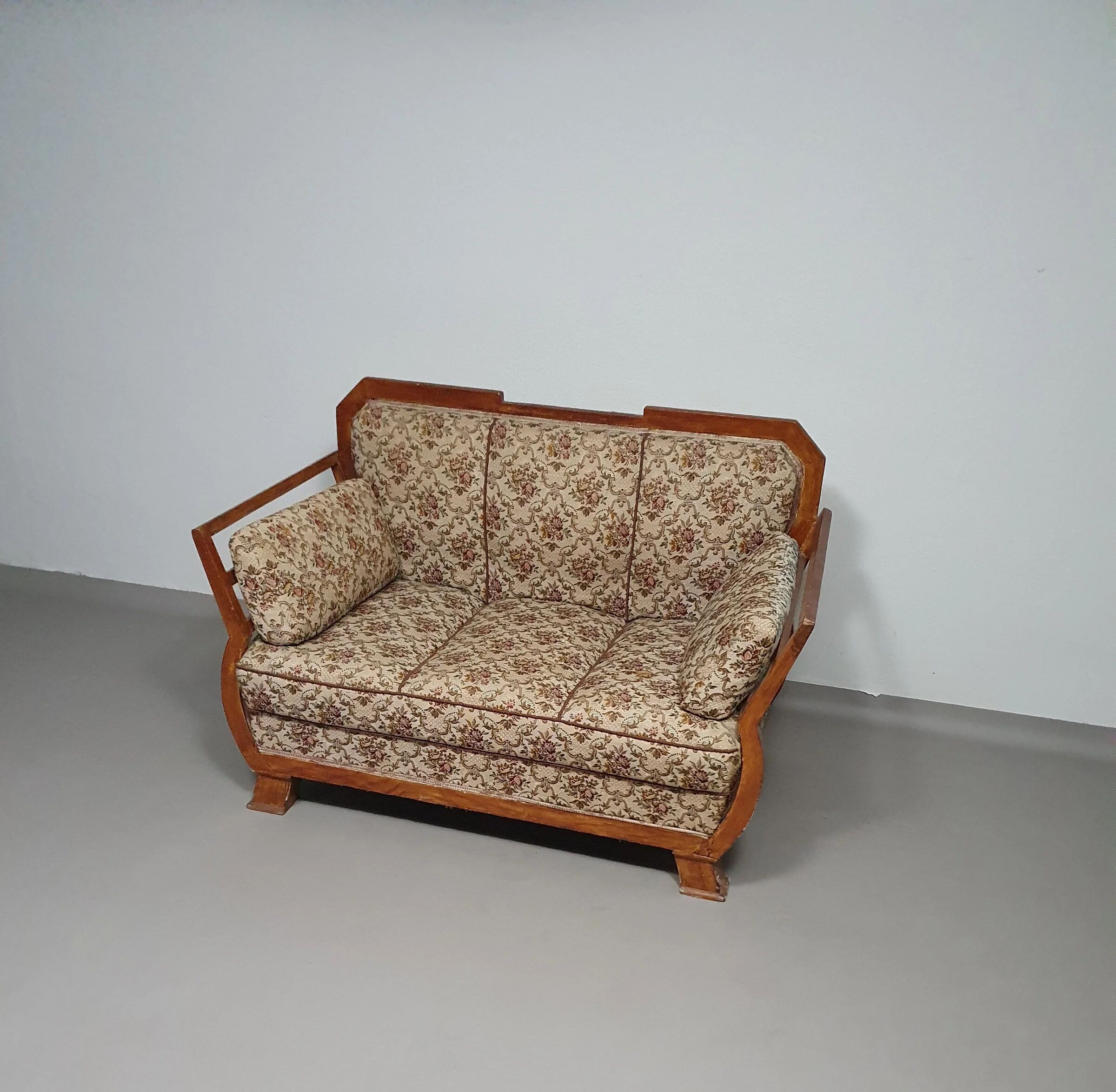 Small sofa 1930s