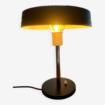 Desk lamp