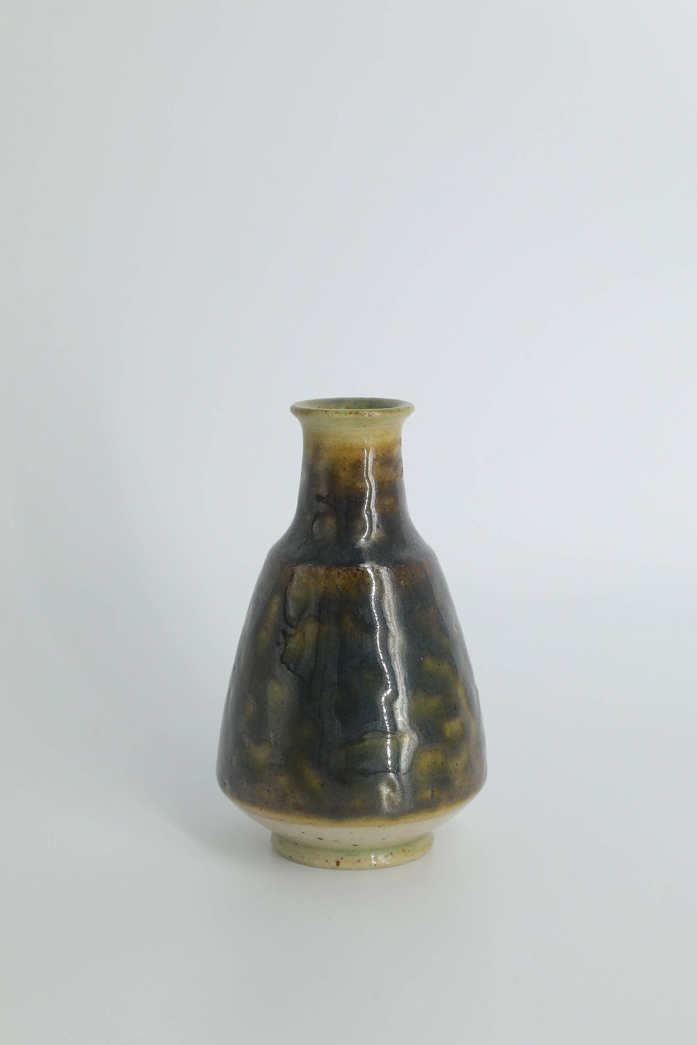 Scandinavian collector's vase in stoneware no. 10 by Gunnar B-Borg for Höganäs.