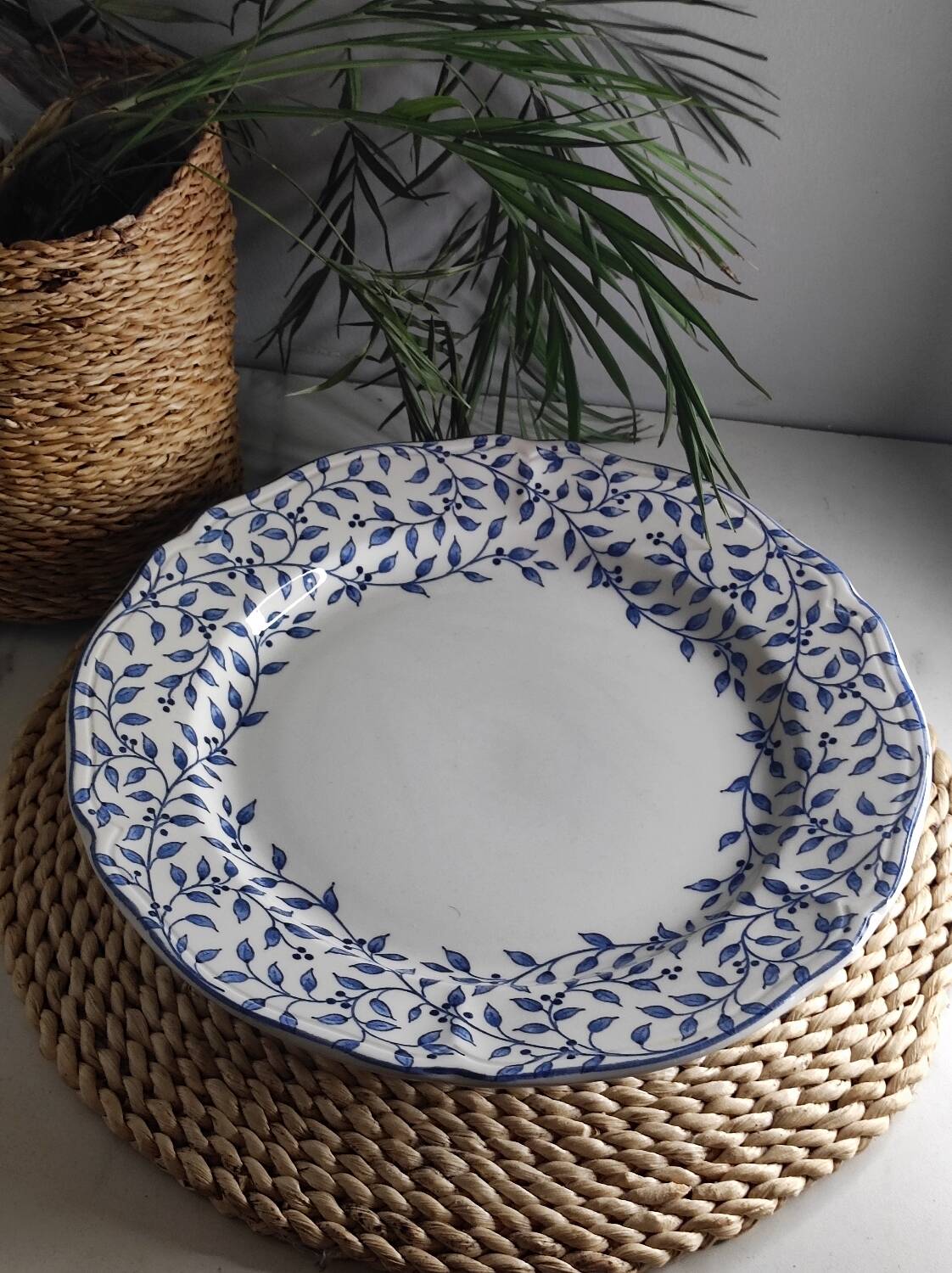Blue flower plate dish