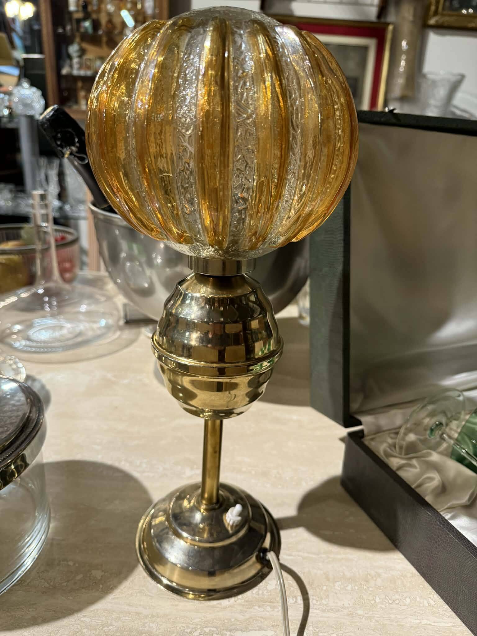 Art Deco lamp in brass and glass