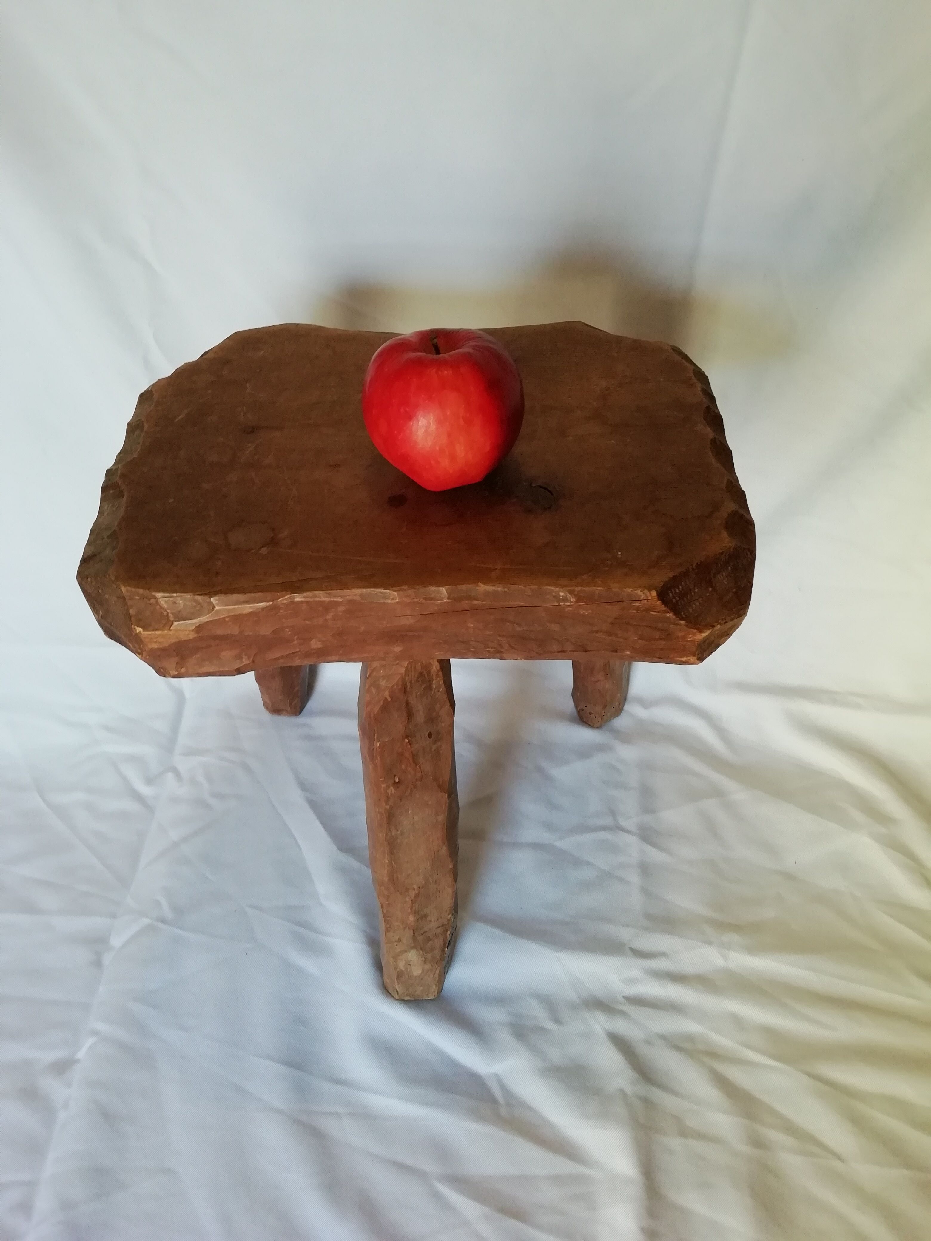 Tabouret de ferme en bois massif