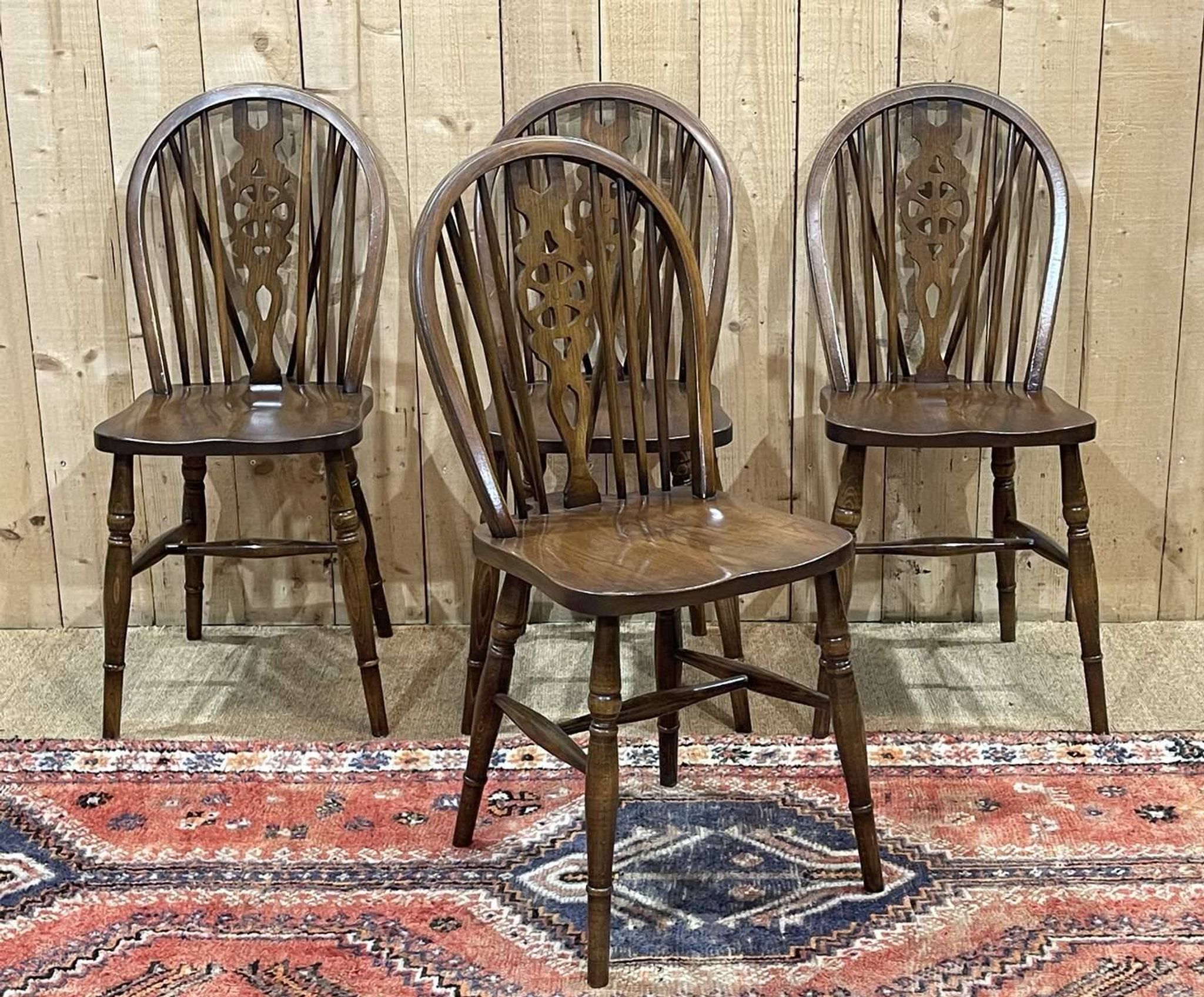 Set of 4 English chairs in beech and oak, made in the 70s