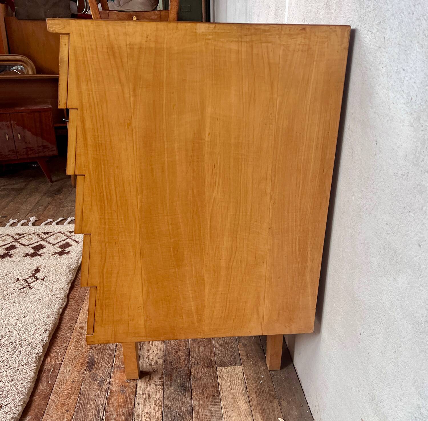 Covered storage unit / vintage silverware with compass feet