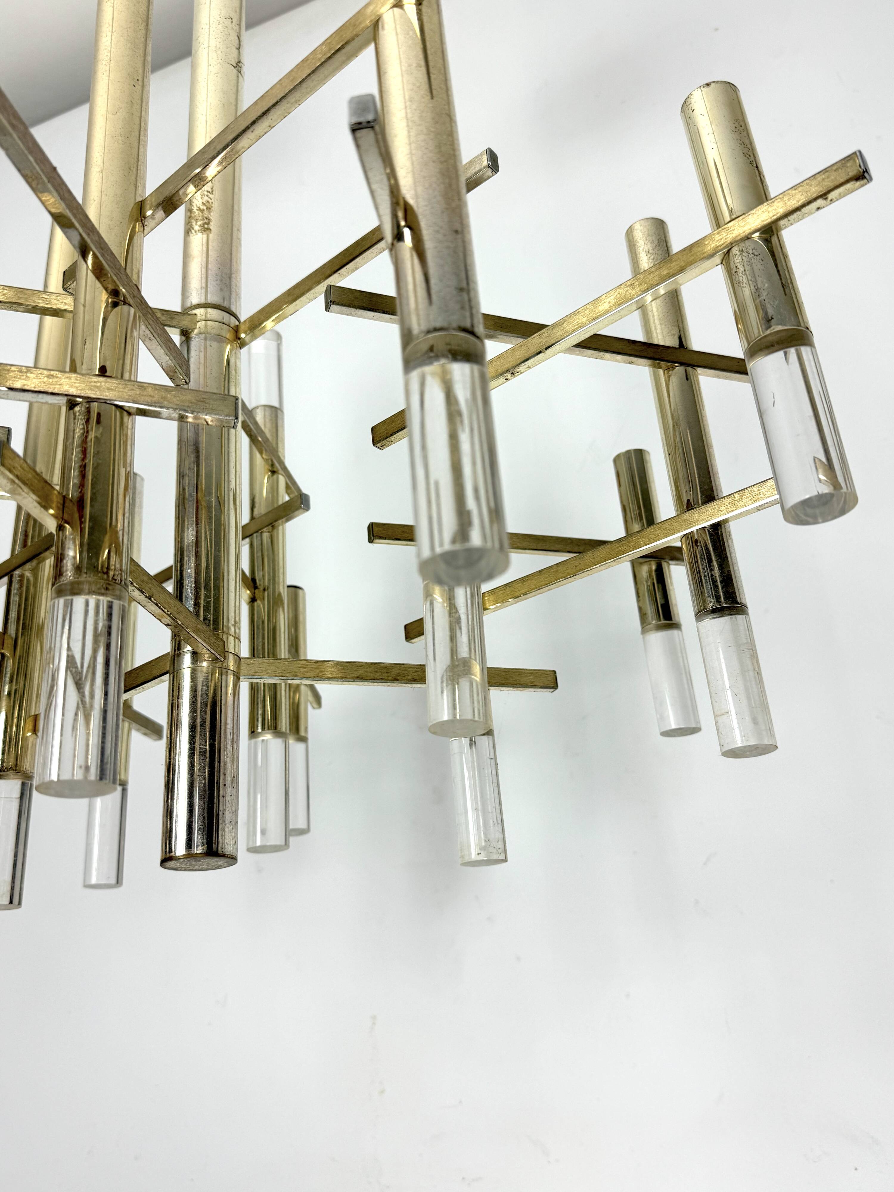 Sciolari 15 lights slight gilded chrome and perspex Chandelier model Ice, Italy 60s