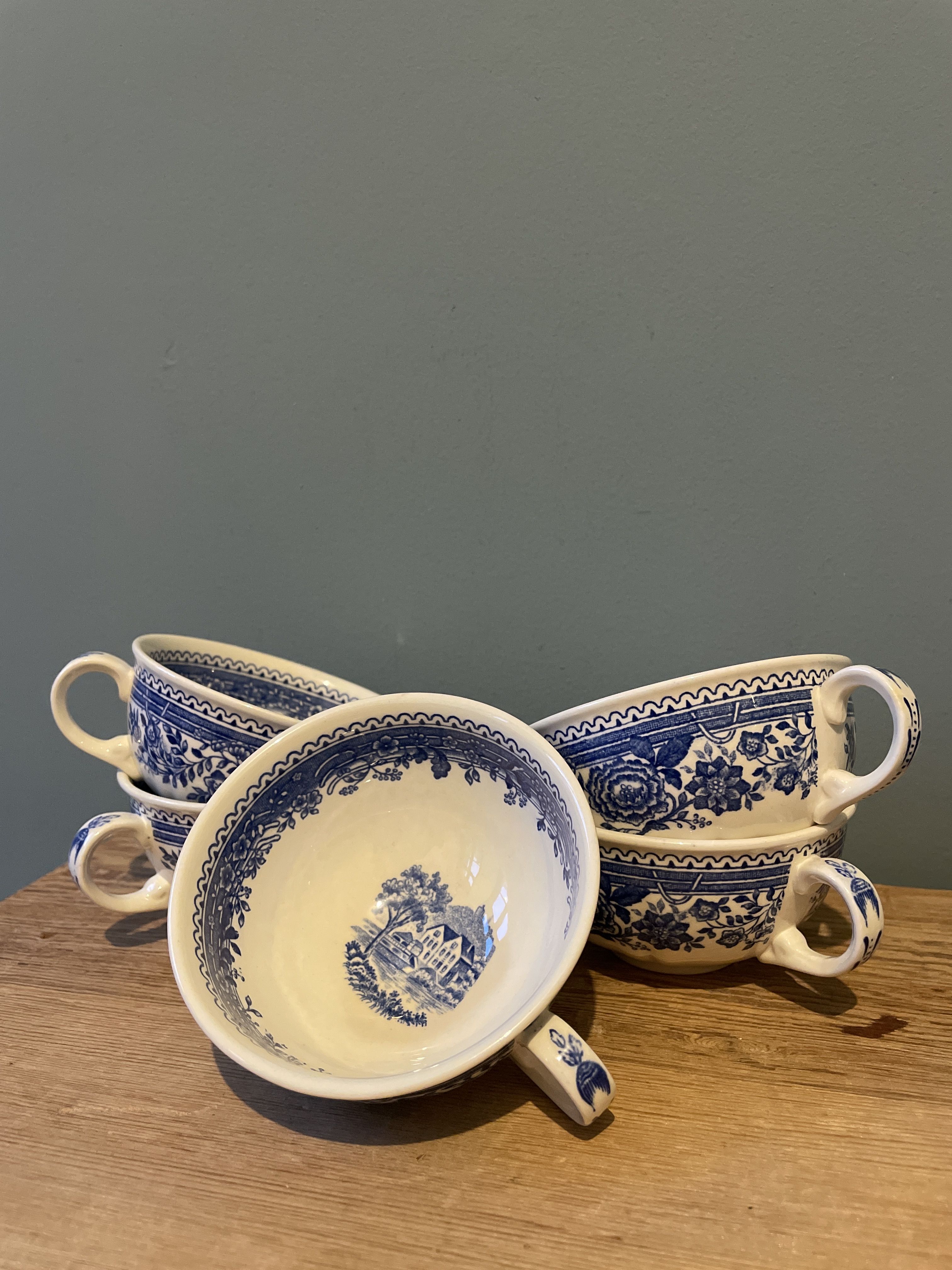 Set of coffee cups and tea cups Villeroy Et Boch Burgenland