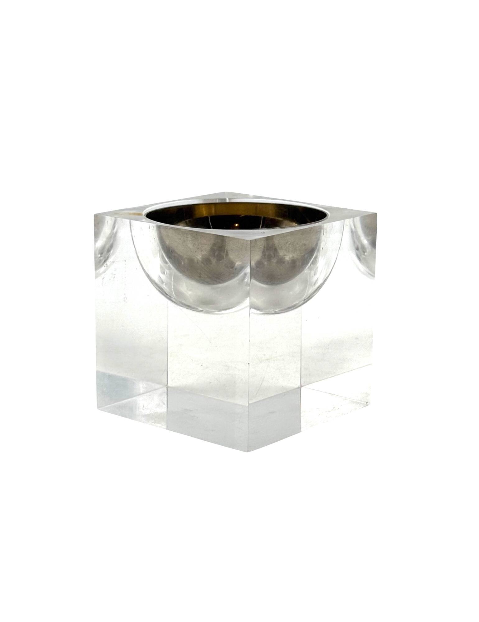 Space age clear lucite ashtray, Italy 1970s