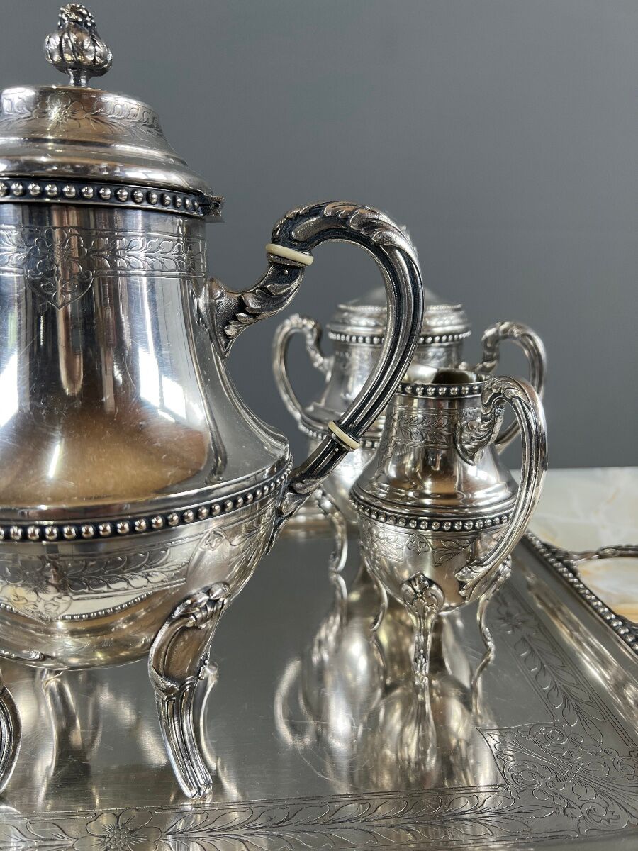 Silver-plated tea and coffee service, 5 pieces with tray, late 19th century.