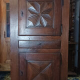 Standing man Louis XIII in oak 19th