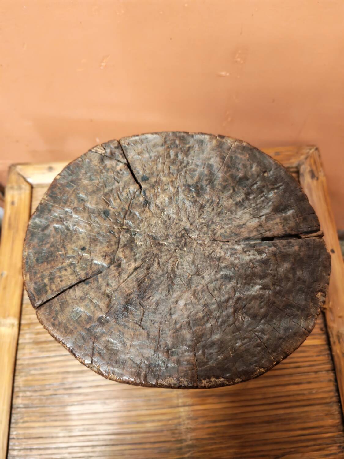 Old kwanga stool