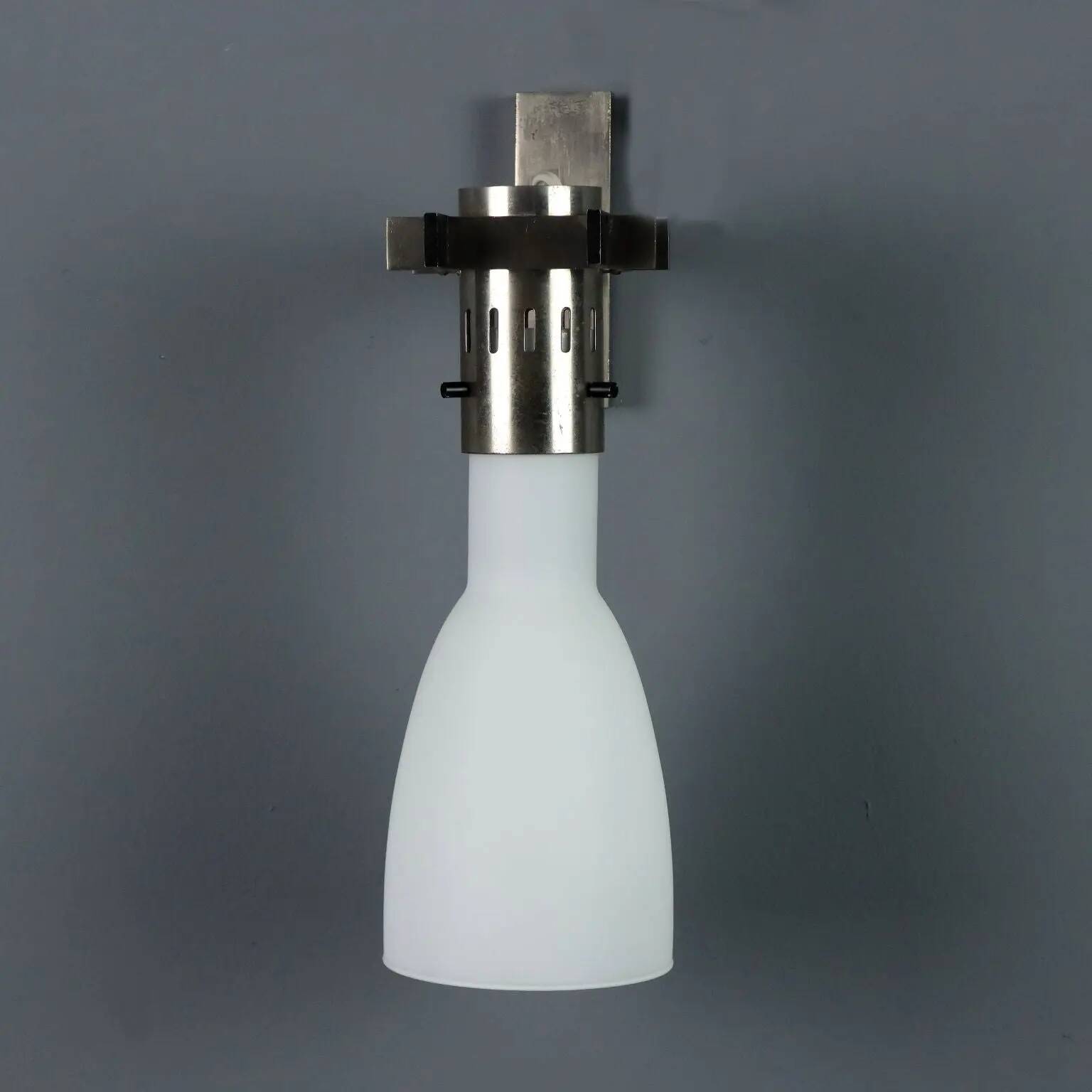 Vintage wall light in lacquered metal and glass, Italy, 1960s.