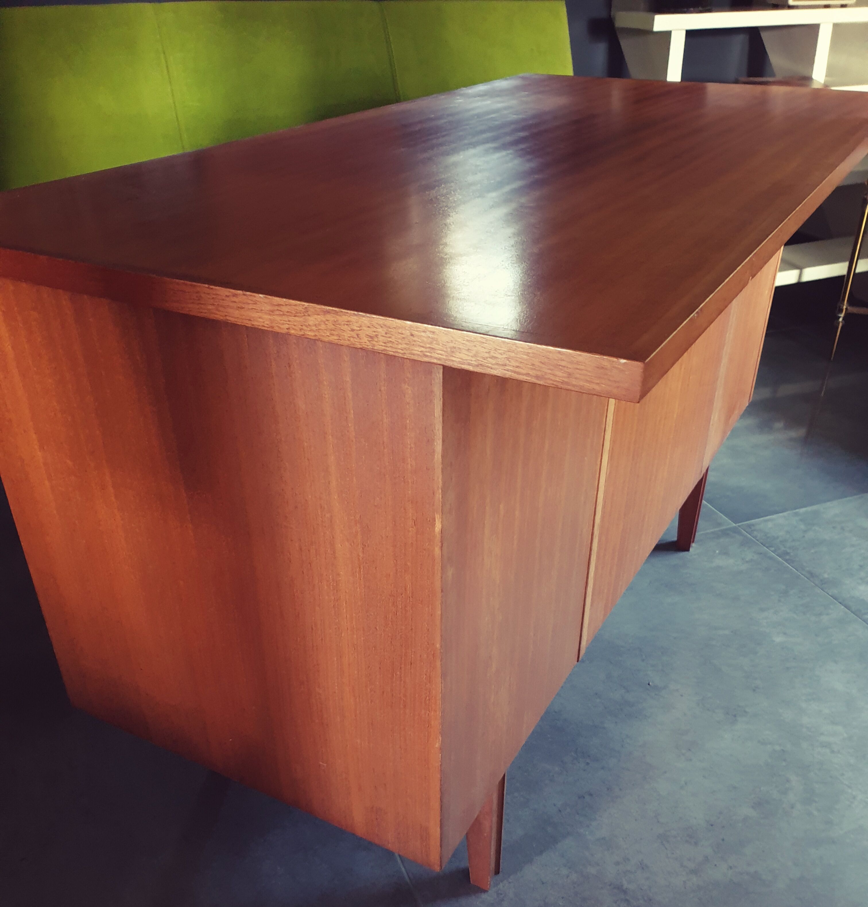 Bureau vintage teck années 60