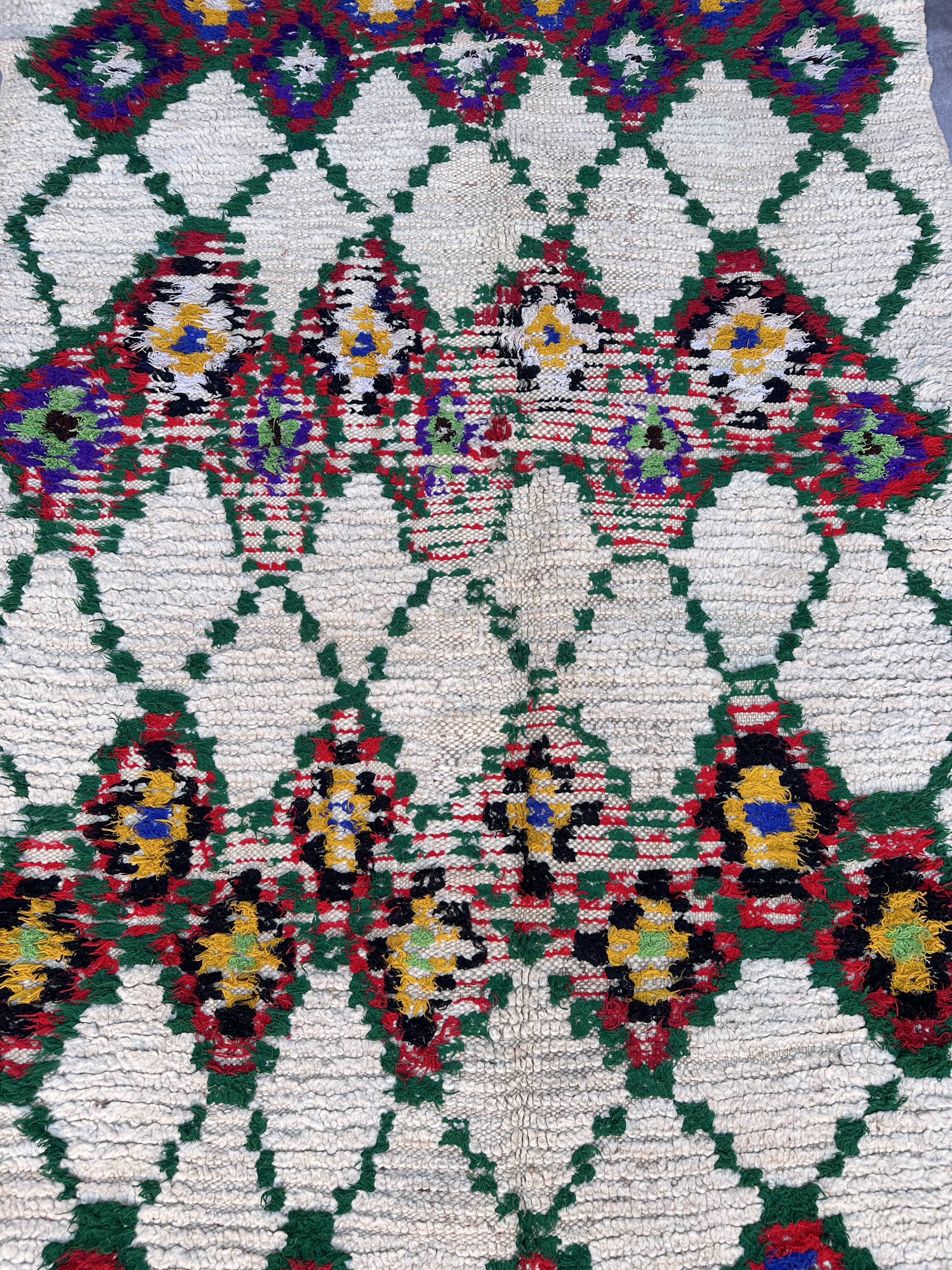 Colorful moroccan rug - 131 x 250 cm