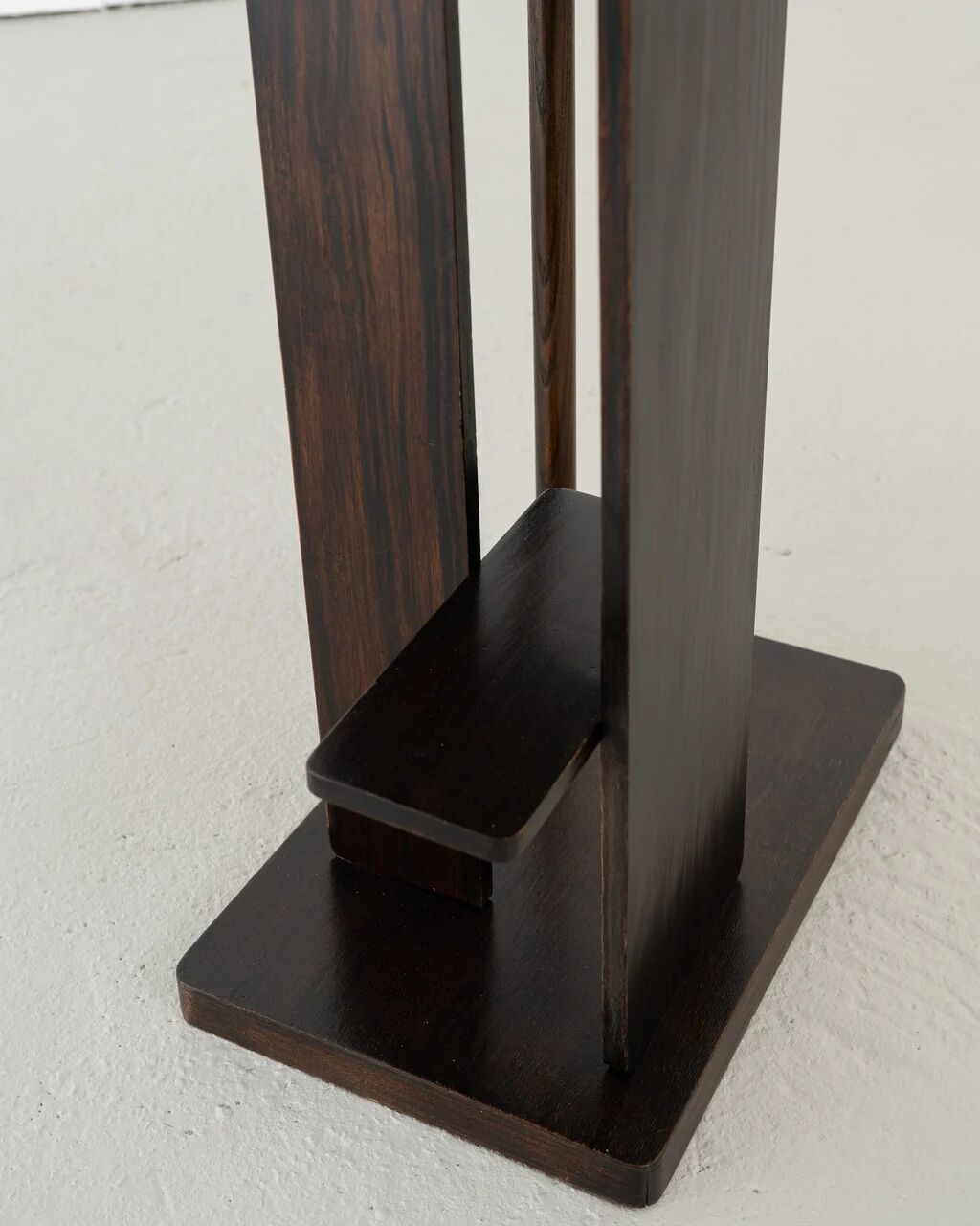 Table console moderniste, France, vers 1930