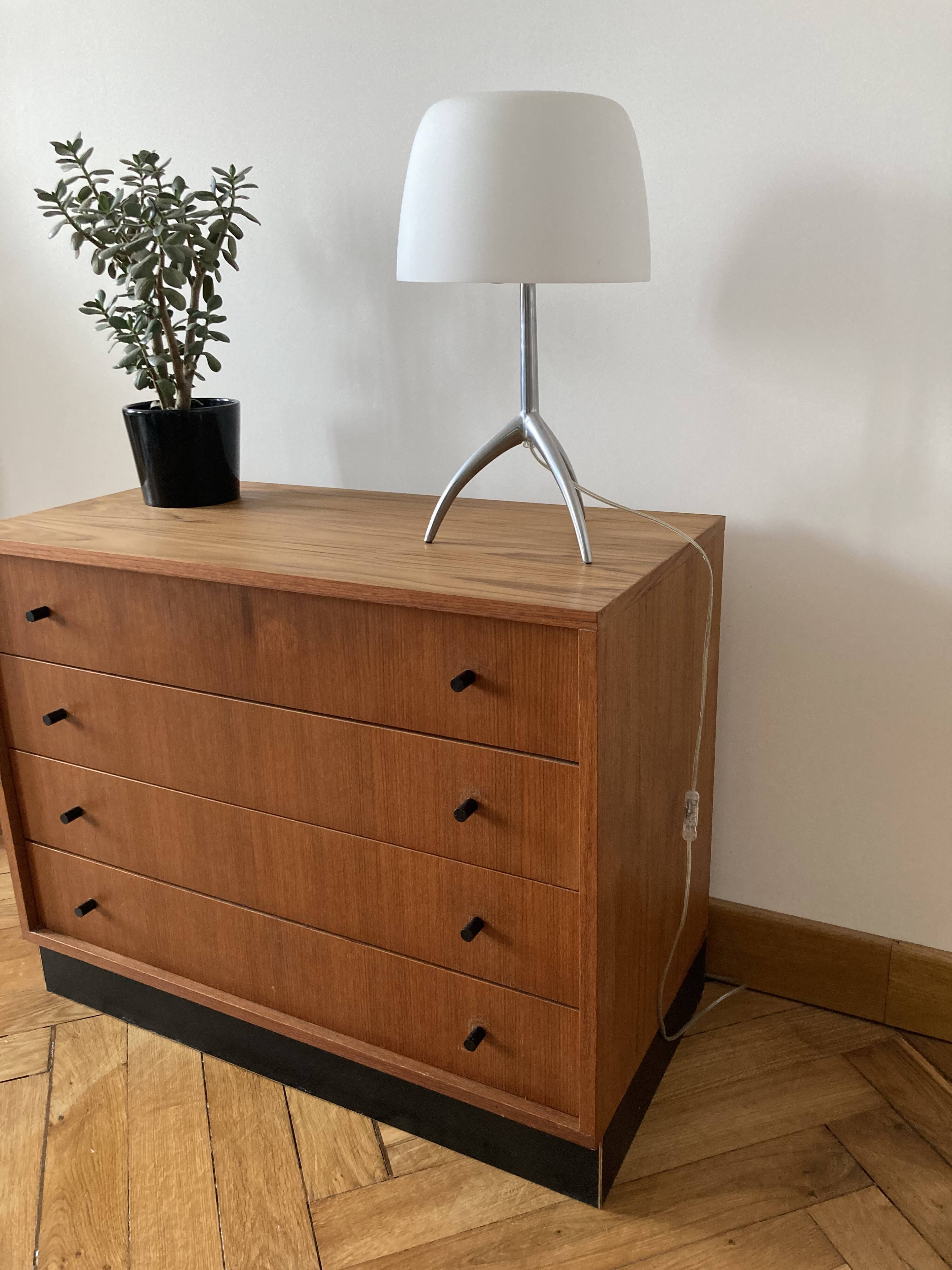 Scandinavian style chest of drawers