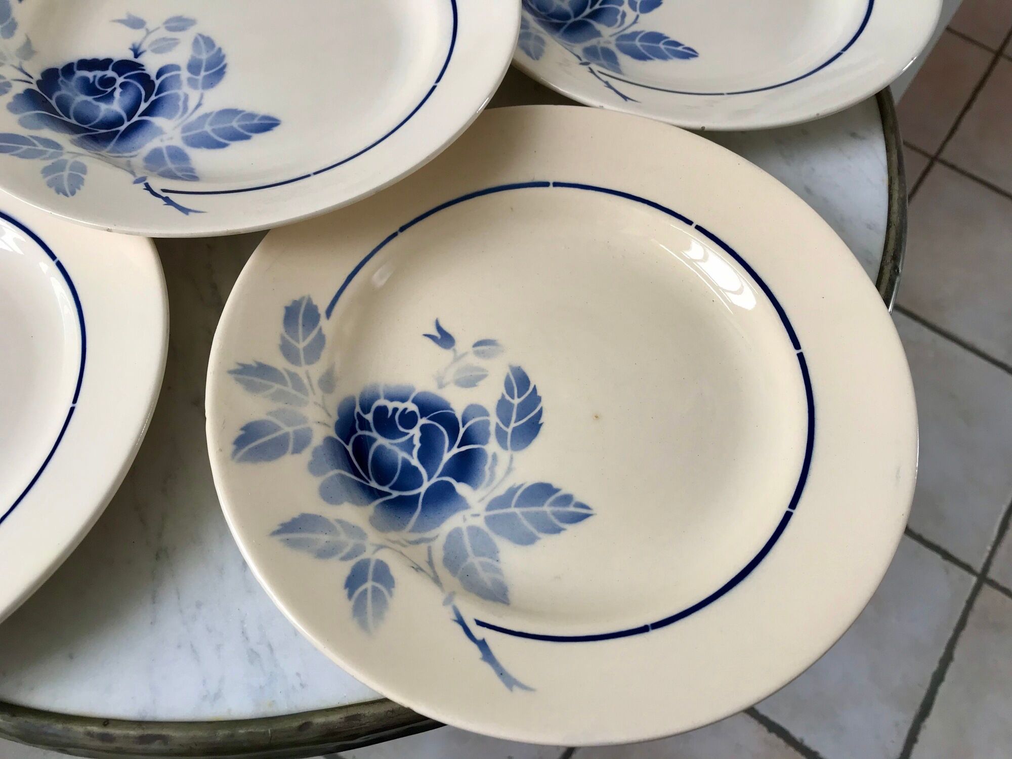 Set of 6 flat plates blue flowers Saint-Amand years 30-40
