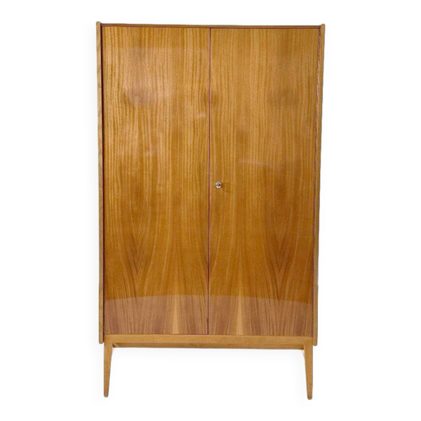 Armoire à manteaux vintage par František Mezulánik pour UP Závody, 1960