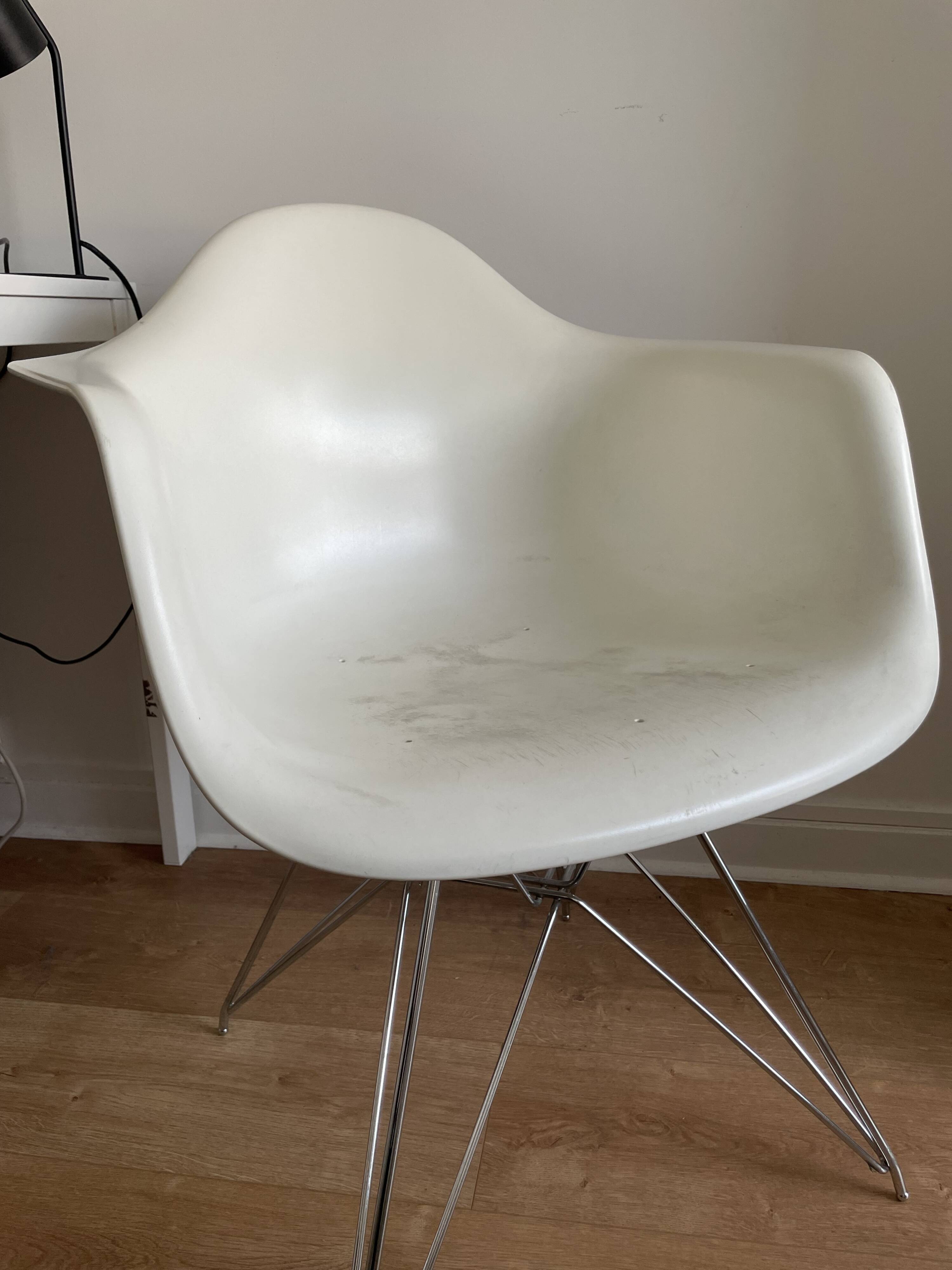 DAR armchair by Charles & Ray Eames for Vitra