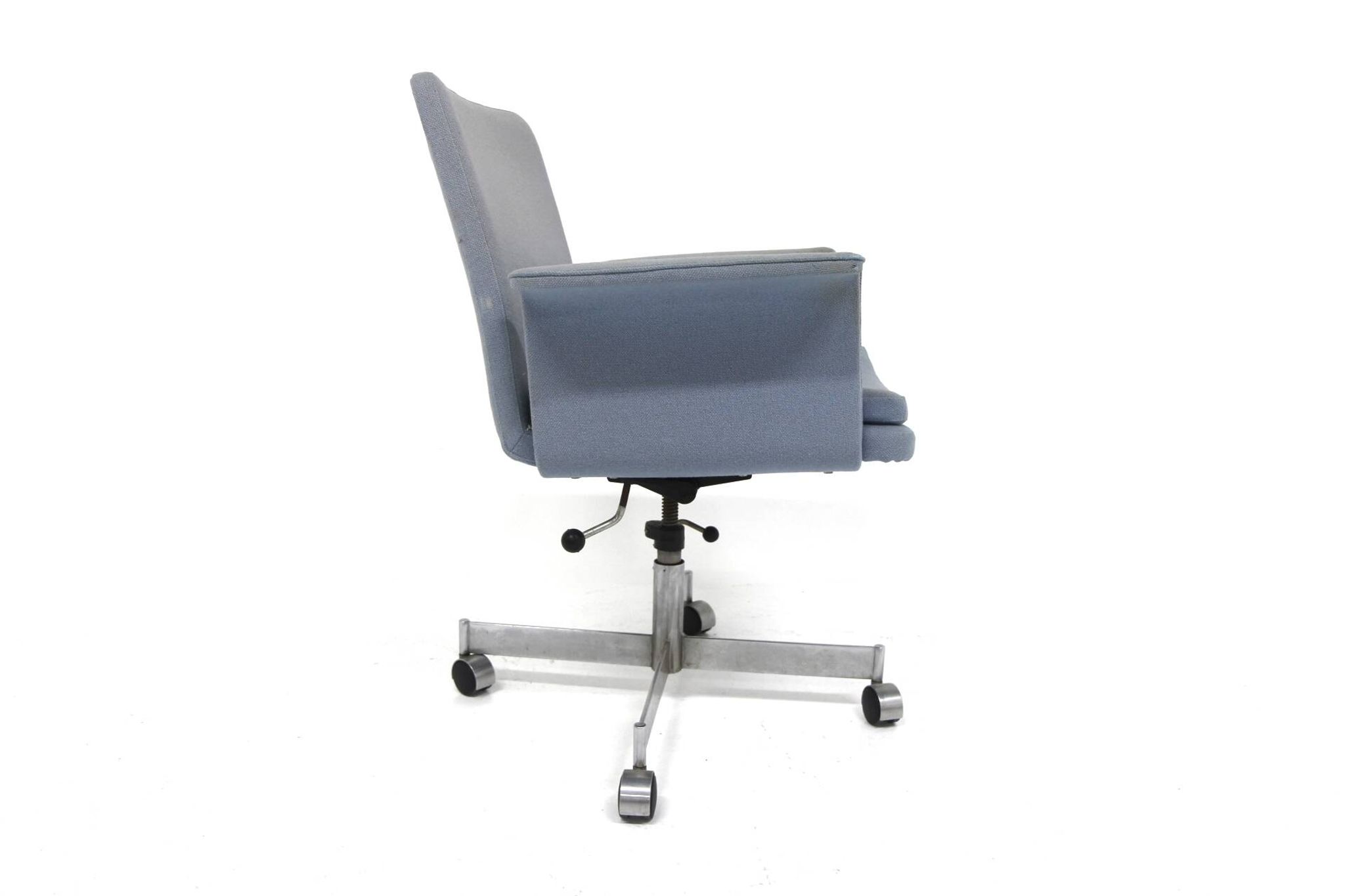 Scandinavian rotating armchair, Swivel, Sweden, 1950