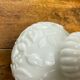 Vase de Portieux en opaline blanche 