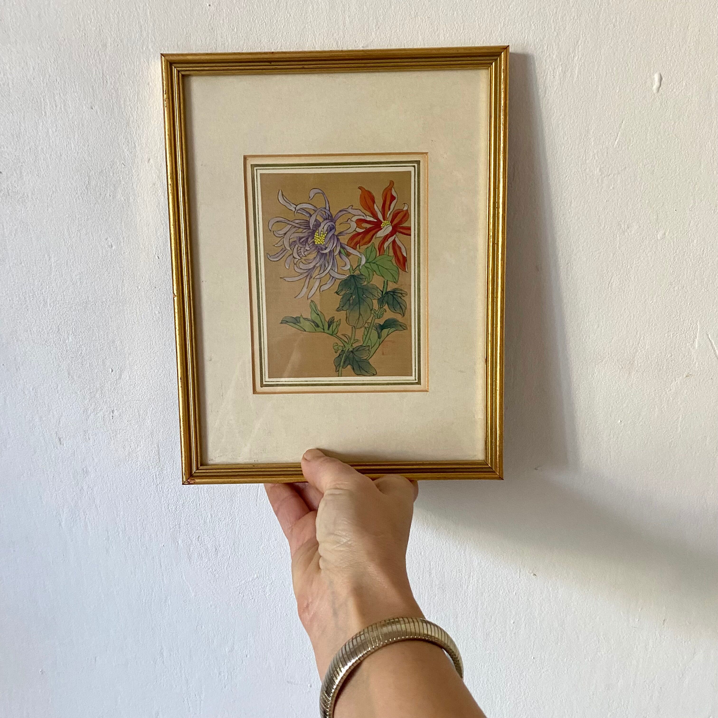 Painting on silk flowers gilded frame