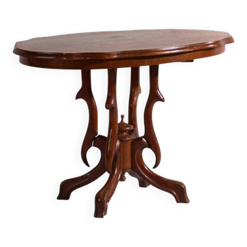 Table de salon ancienne en bois de noyer – Europe centrale, vers 1880