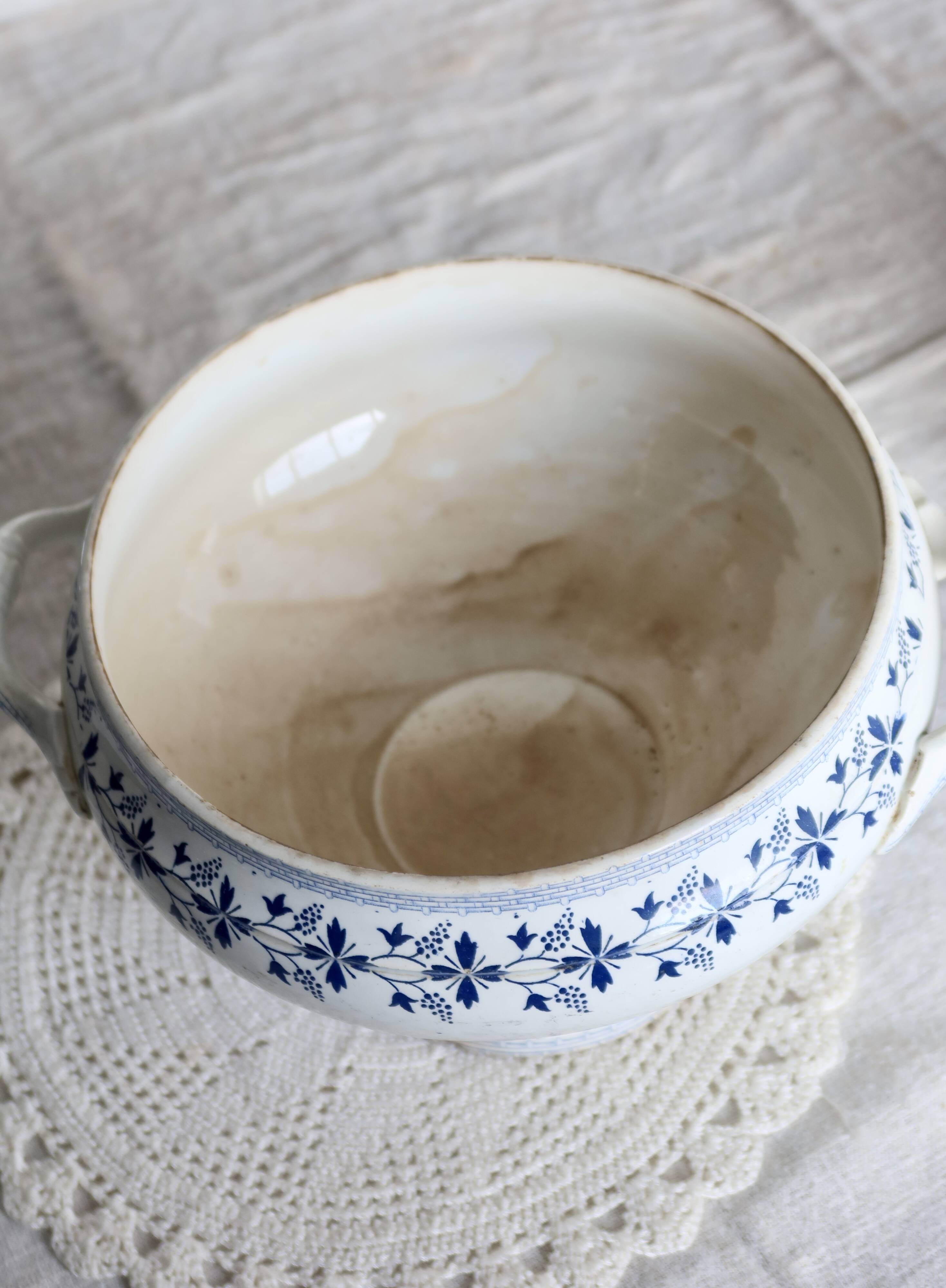 Antique soup tureen Moulin des Loups Bluebell series