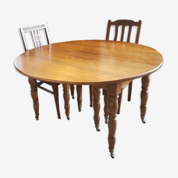 Dining room table