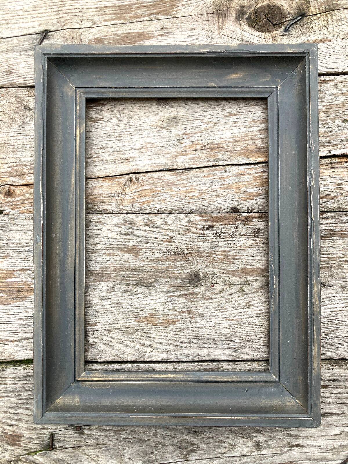 Black frame golden reflections