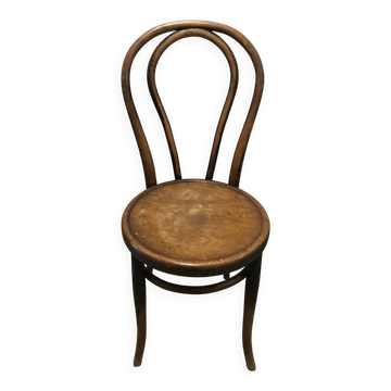 Bentwood bistro chair in Thonet style