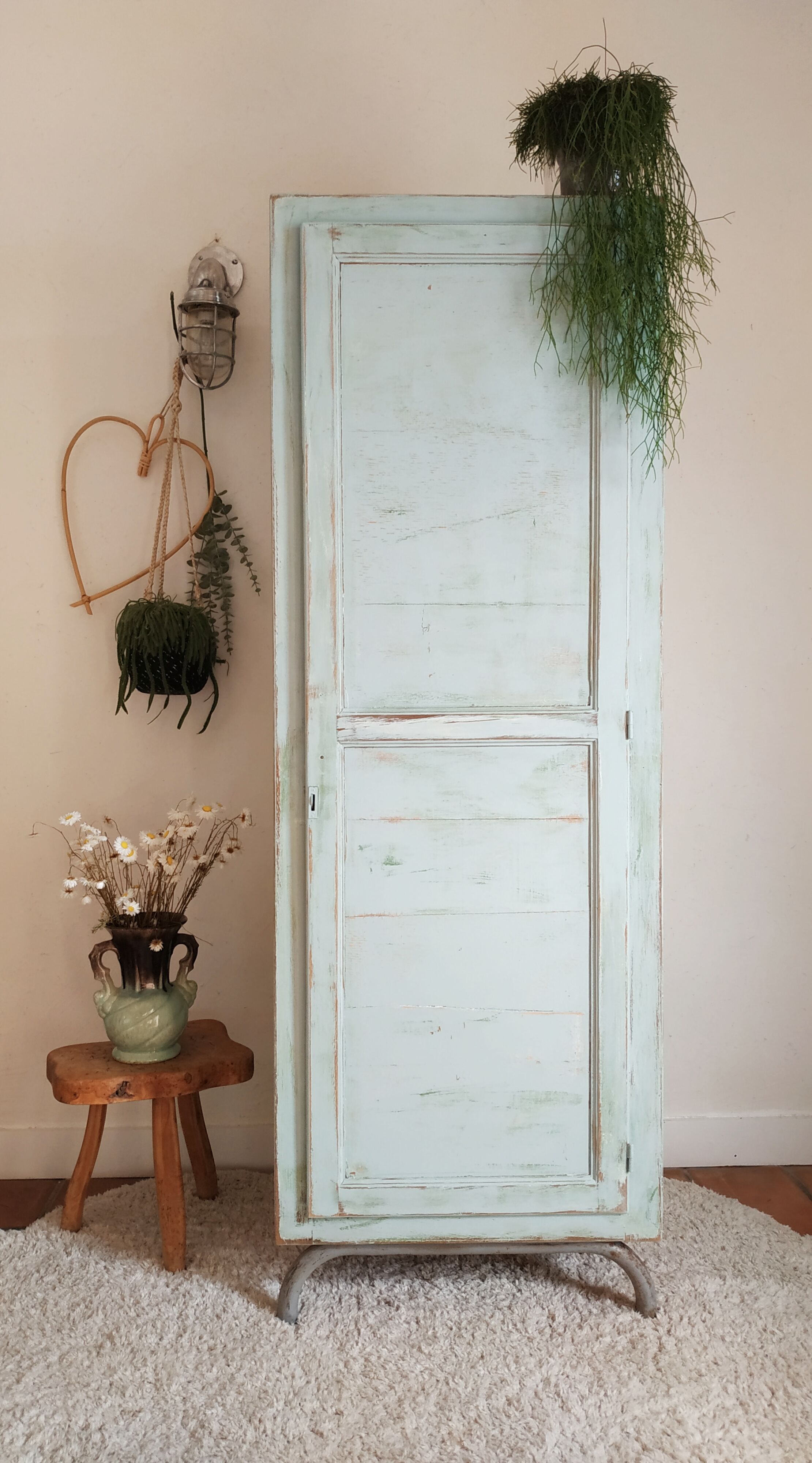Armoire d'école vestiaire d'internat rénové années 50