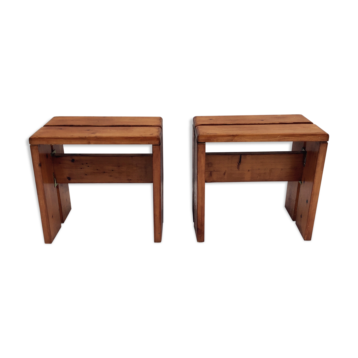 Paire de tabourets par Charlotte Perriand pour les Arcs, années 1960