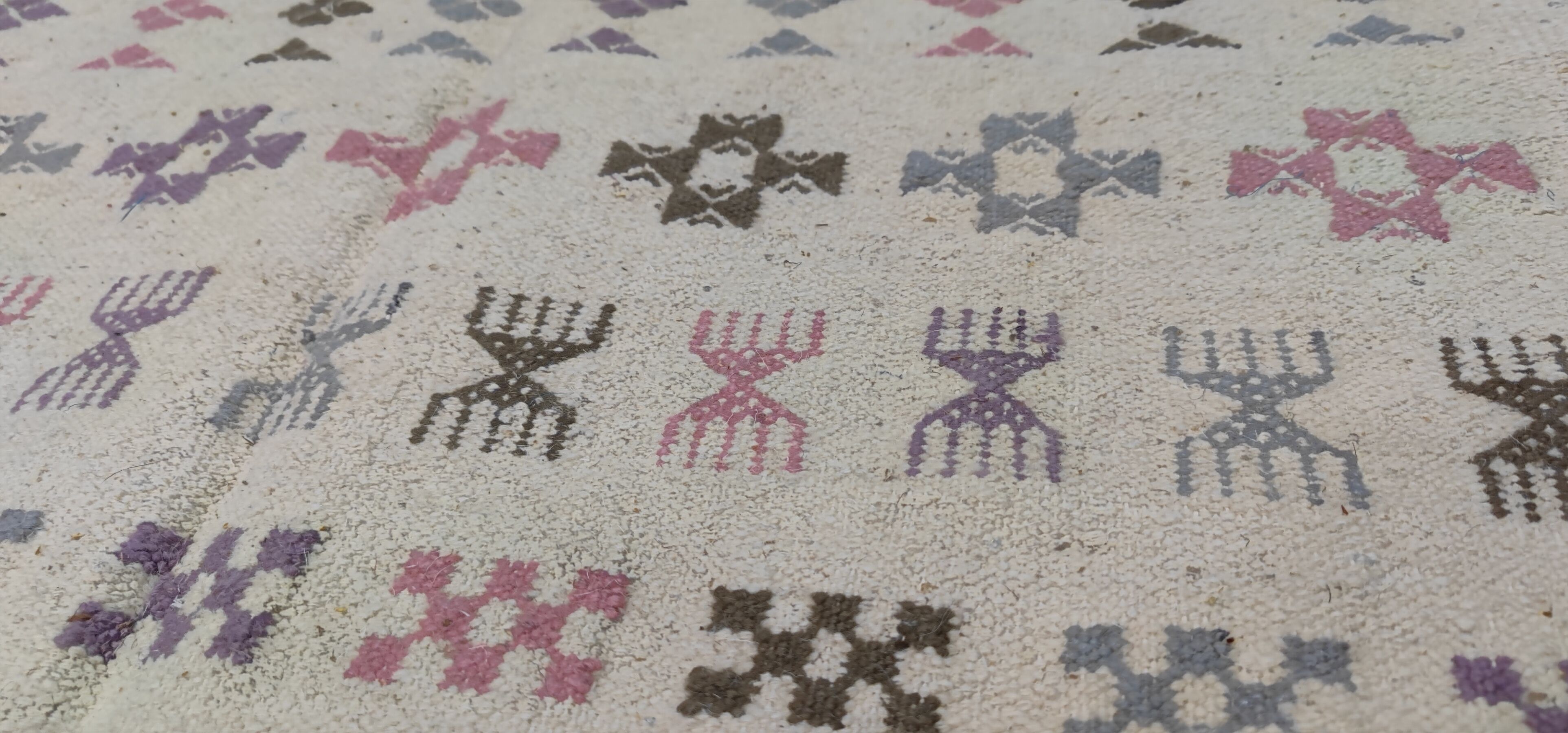 Berber carpet handmade in natural wool