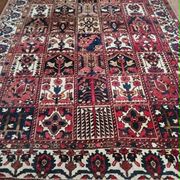 Handmade Bachtiar Persian rug 320x215cm