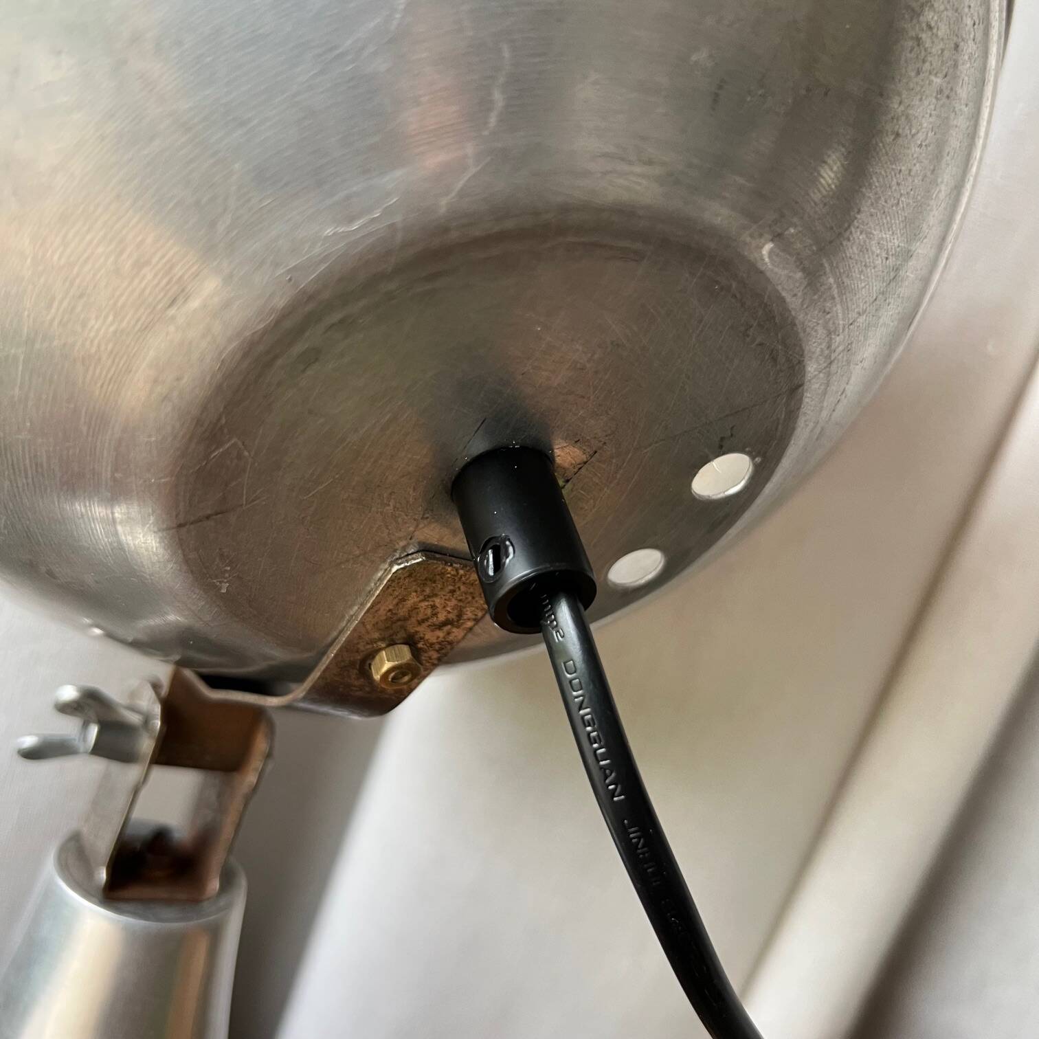 Industrial aluminum lamp