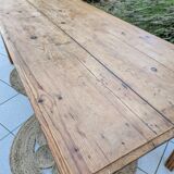 Farm table