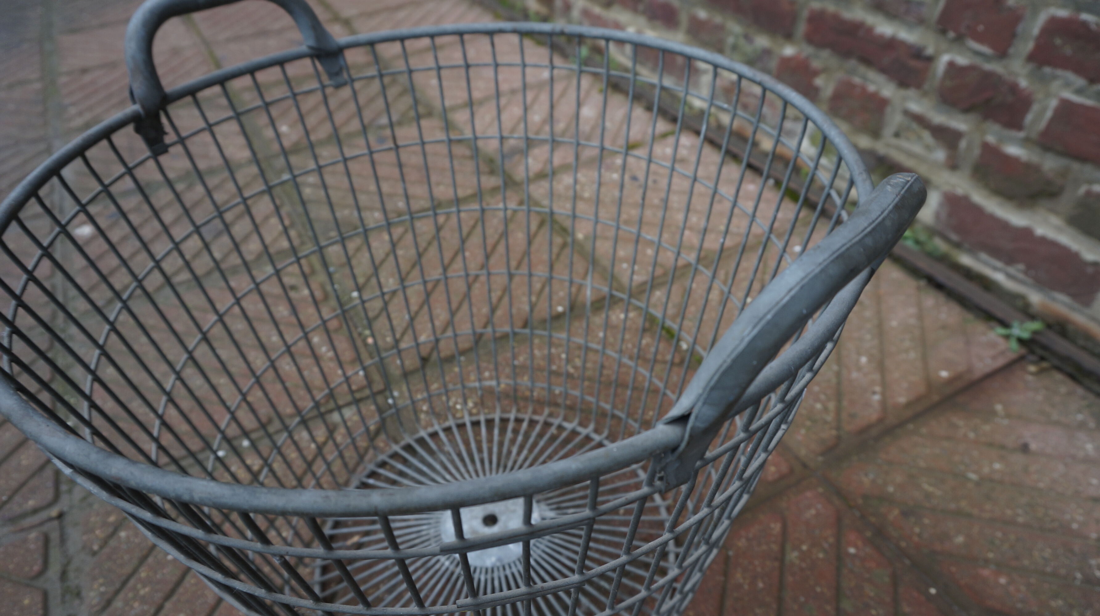 Metal basket