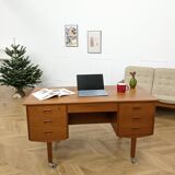 Scandinavian desk on wheels - 482