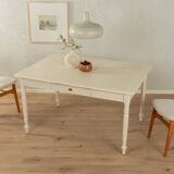 Charming Table