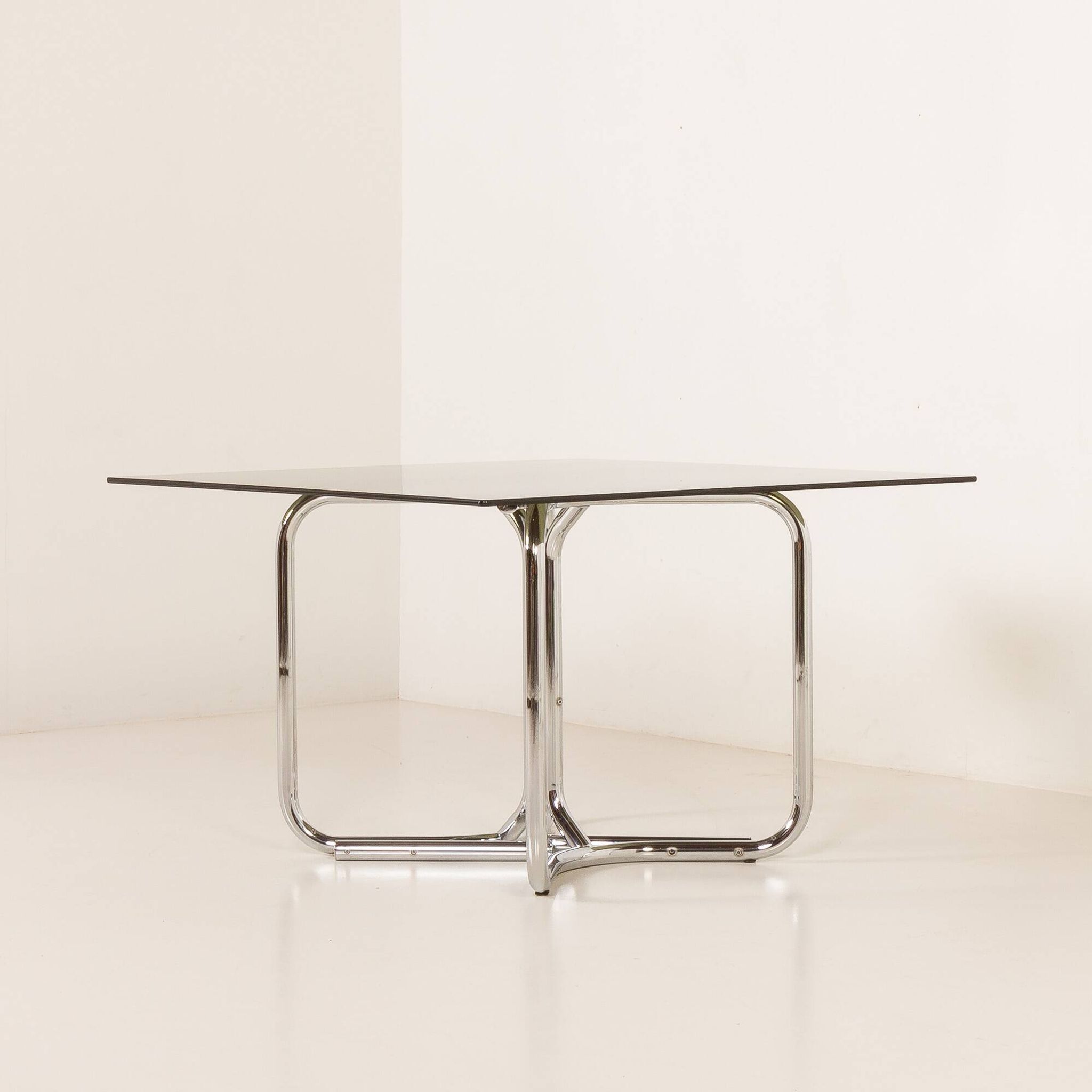 Italian Space Age dining table with 4 chairs attributed to Giotto Stoppino, 1970s