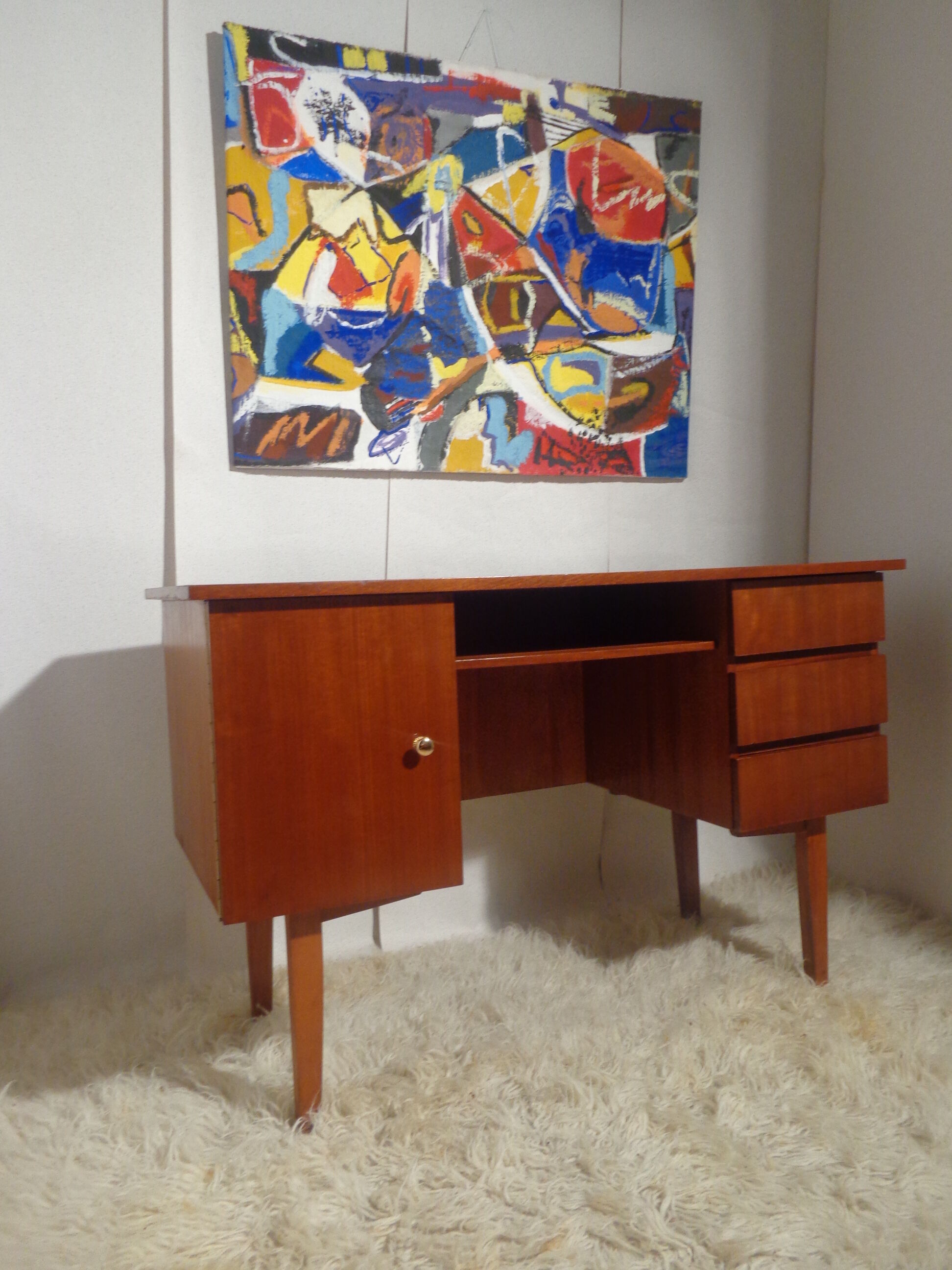 Desk of the 1960s vintage teak