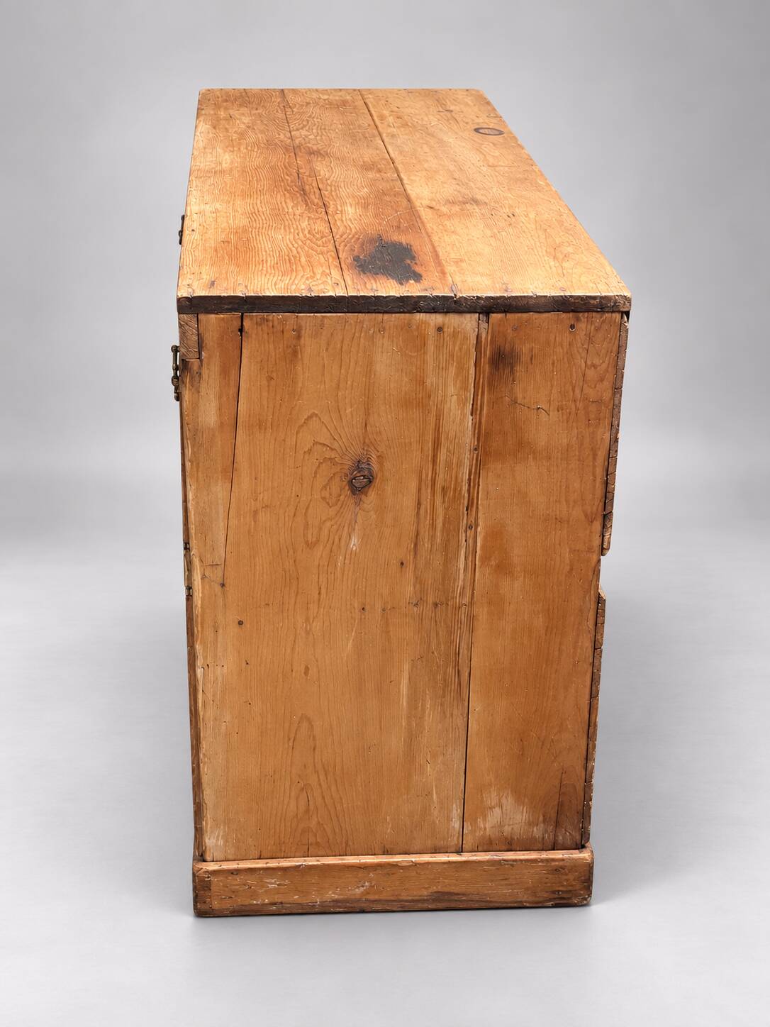 Commode basse ancienne en pin – 2 grands tiroirs