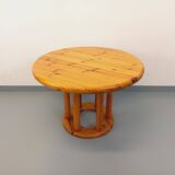 Vintage Scandinavian round dining table by Rainer Daumiller in pine from the 1960s.