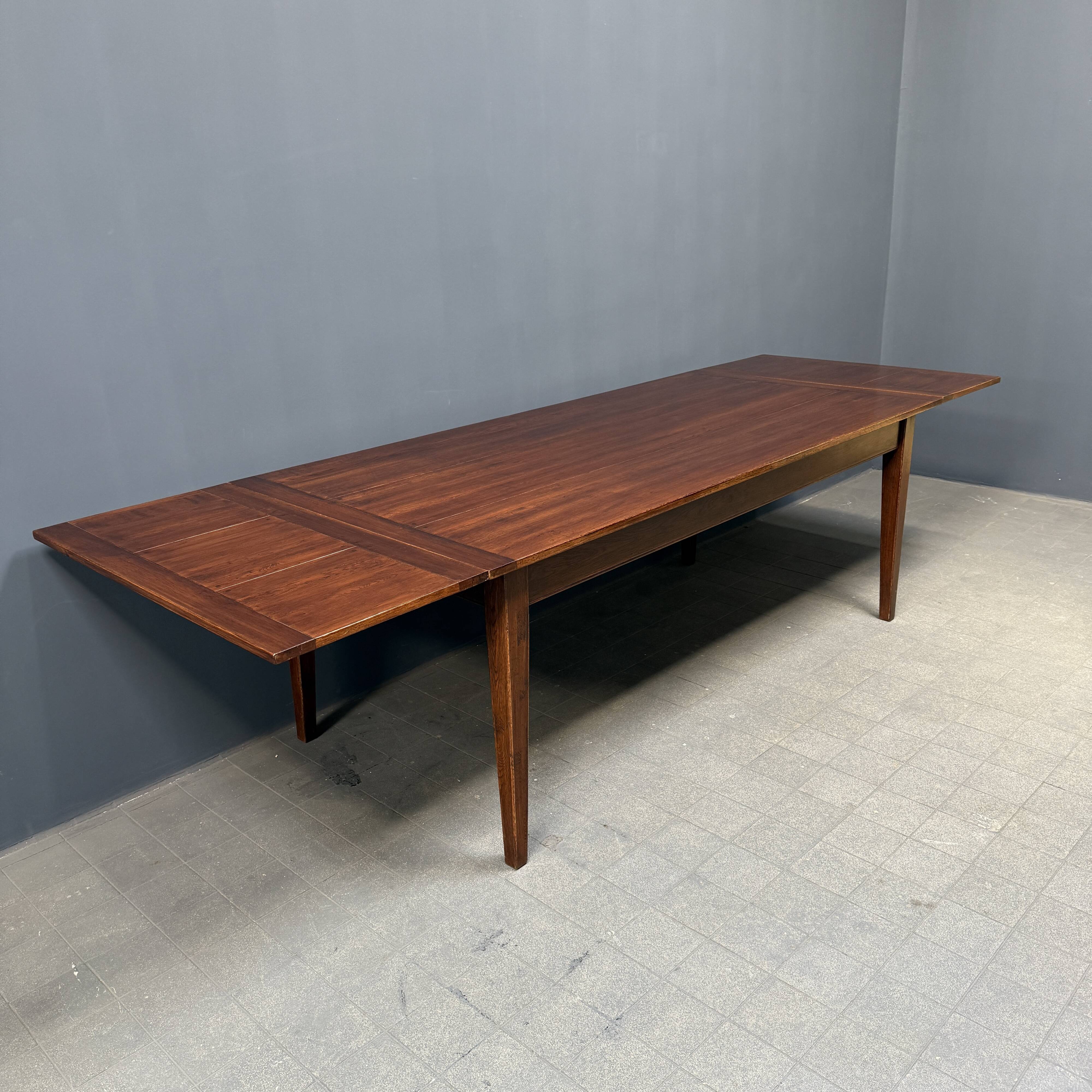 Large antique style oak extendable dining table