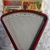 Vintage red Testut grocer's balance