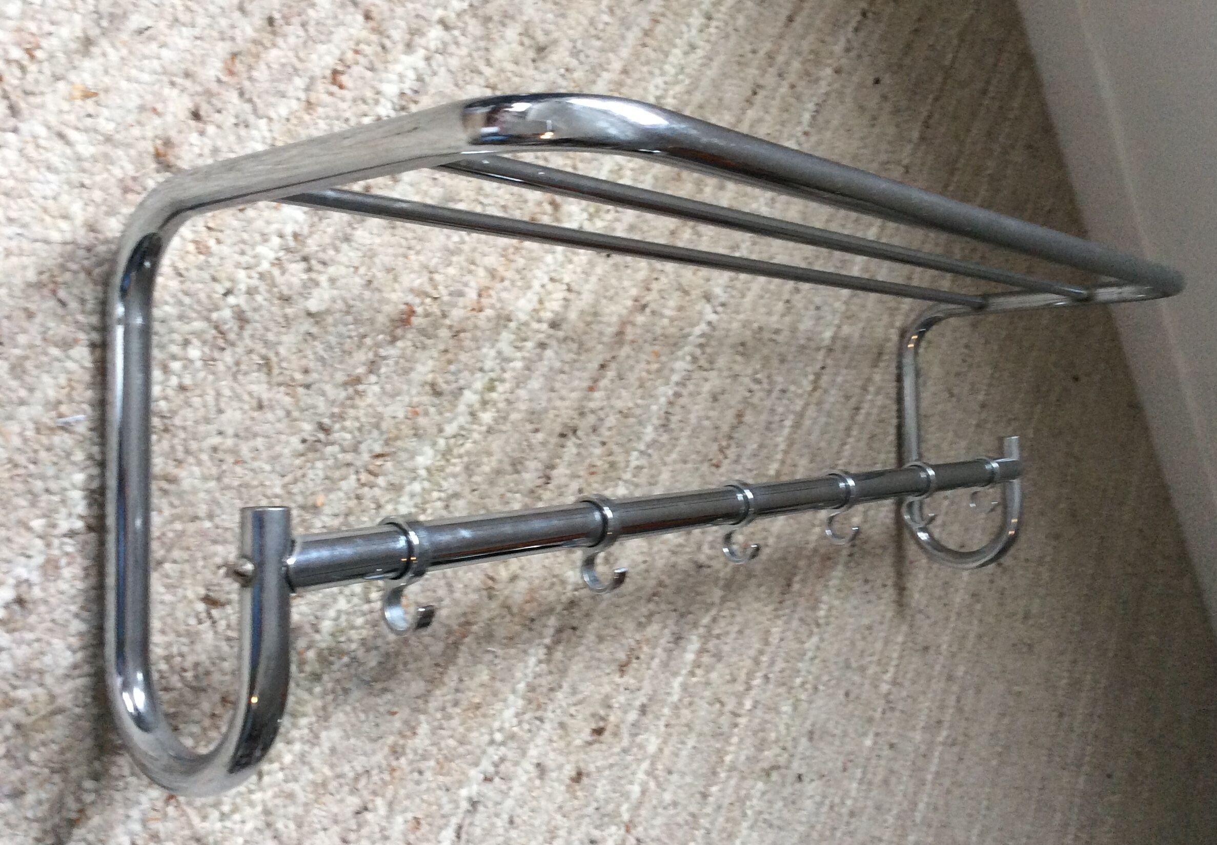 Porte-manteau en inox des années 60