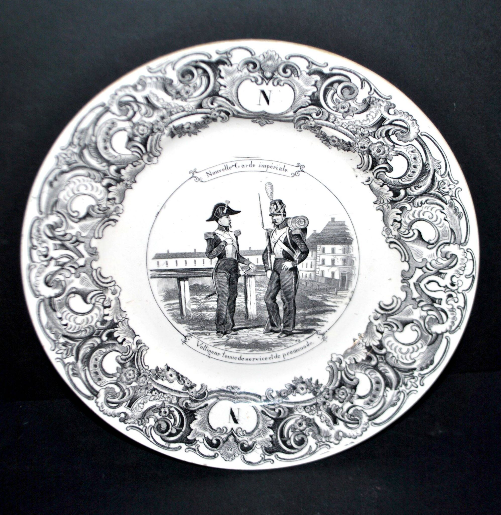 Sarreguemines U&C illustrated talking plate "Napoleon" 19th century.